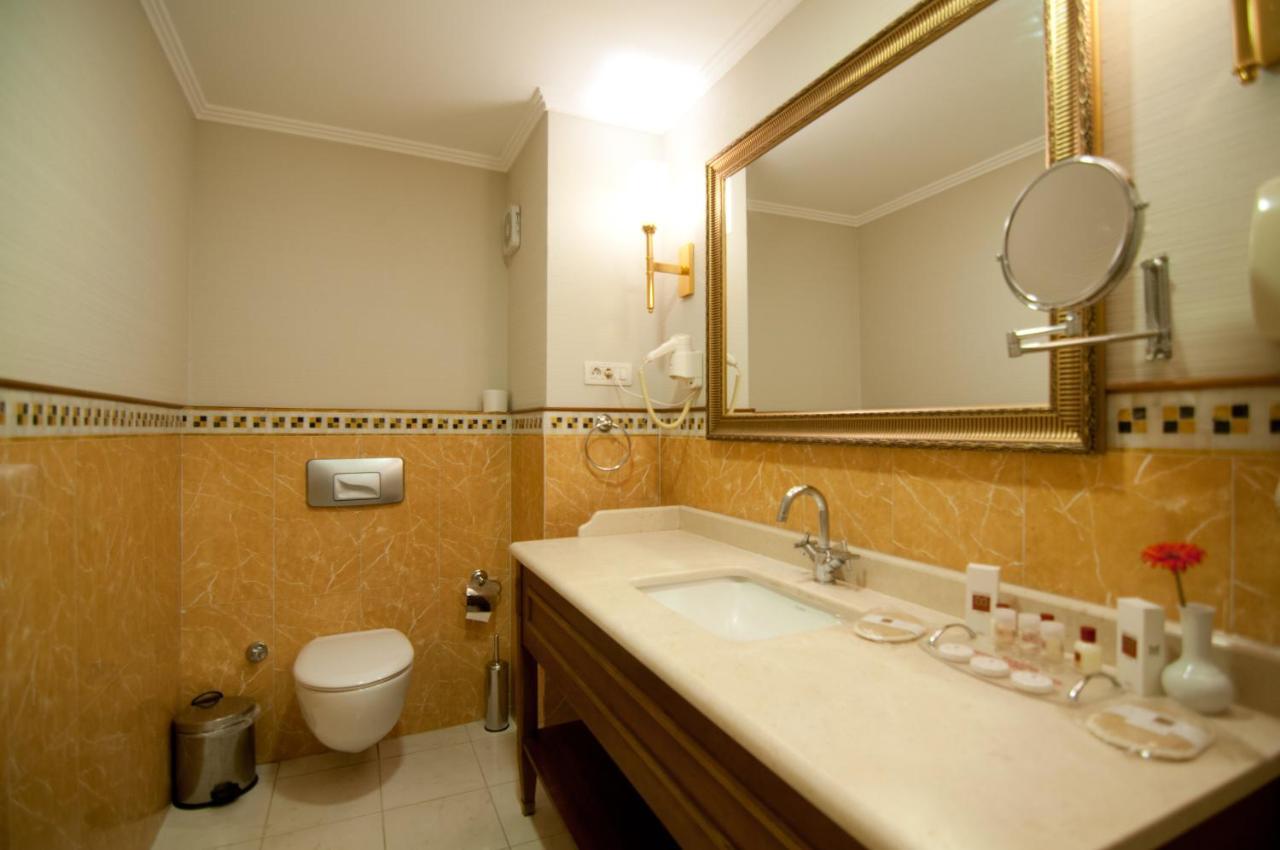 Taksim Metropark Hotel Istanbul Bagian luar foto