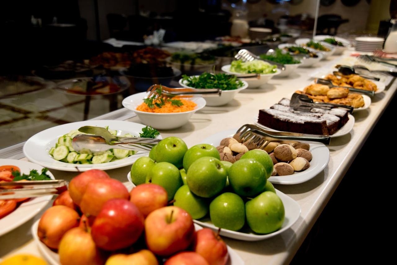 Taksim Metropark Hotel Istanbul Bagian luar foto