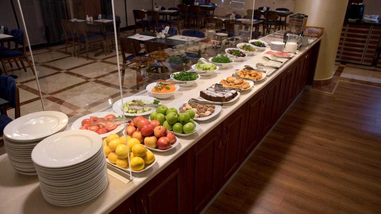 Taksim Metropark Hotel Istanbul Bagian luar foto