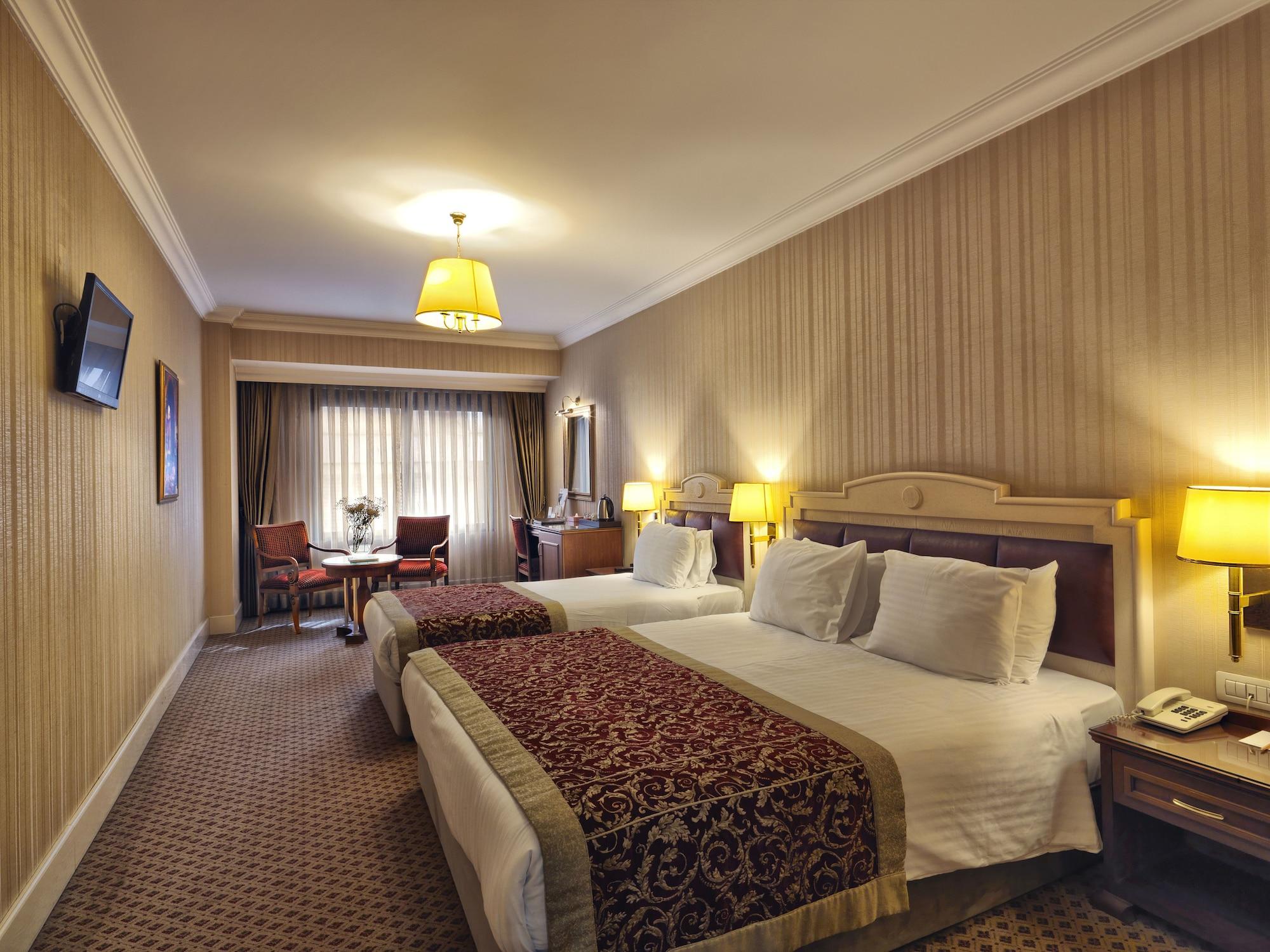 Taksim Metropark Hotel Istanbul Bagian luar foto