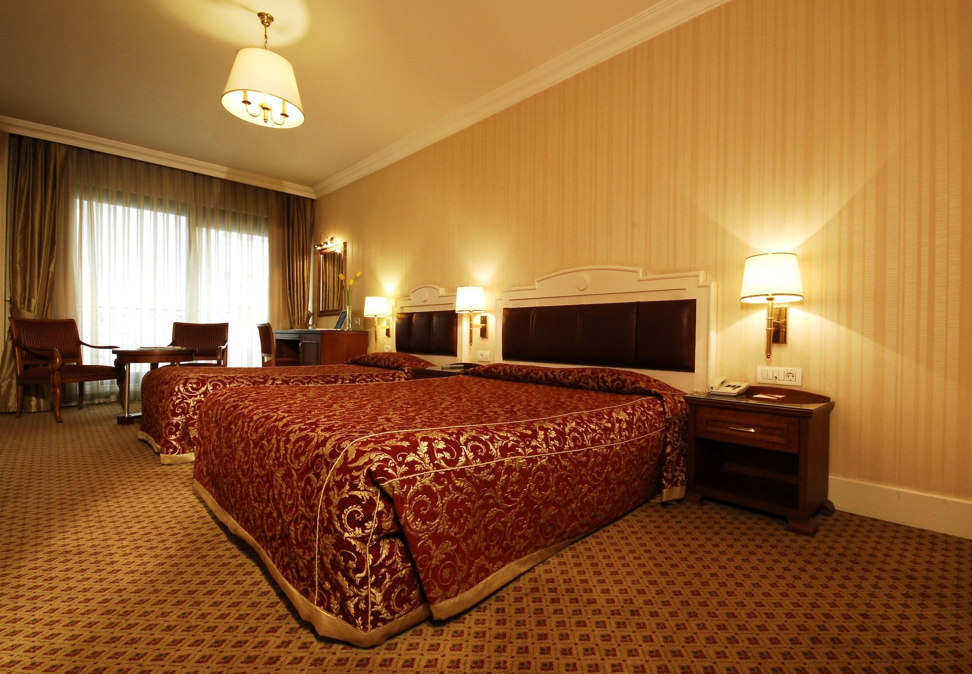 Taksim Metropark Hotel Istanbul Bagian luar foto