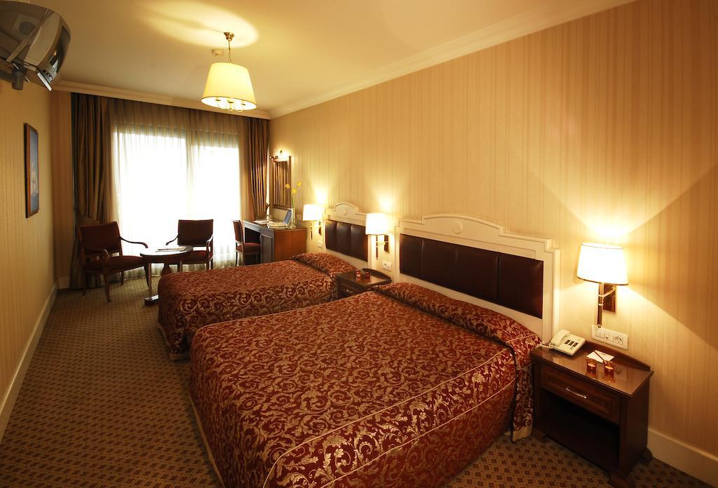 Taksim Metropark Hotel Istanbul Bagian luar foto
