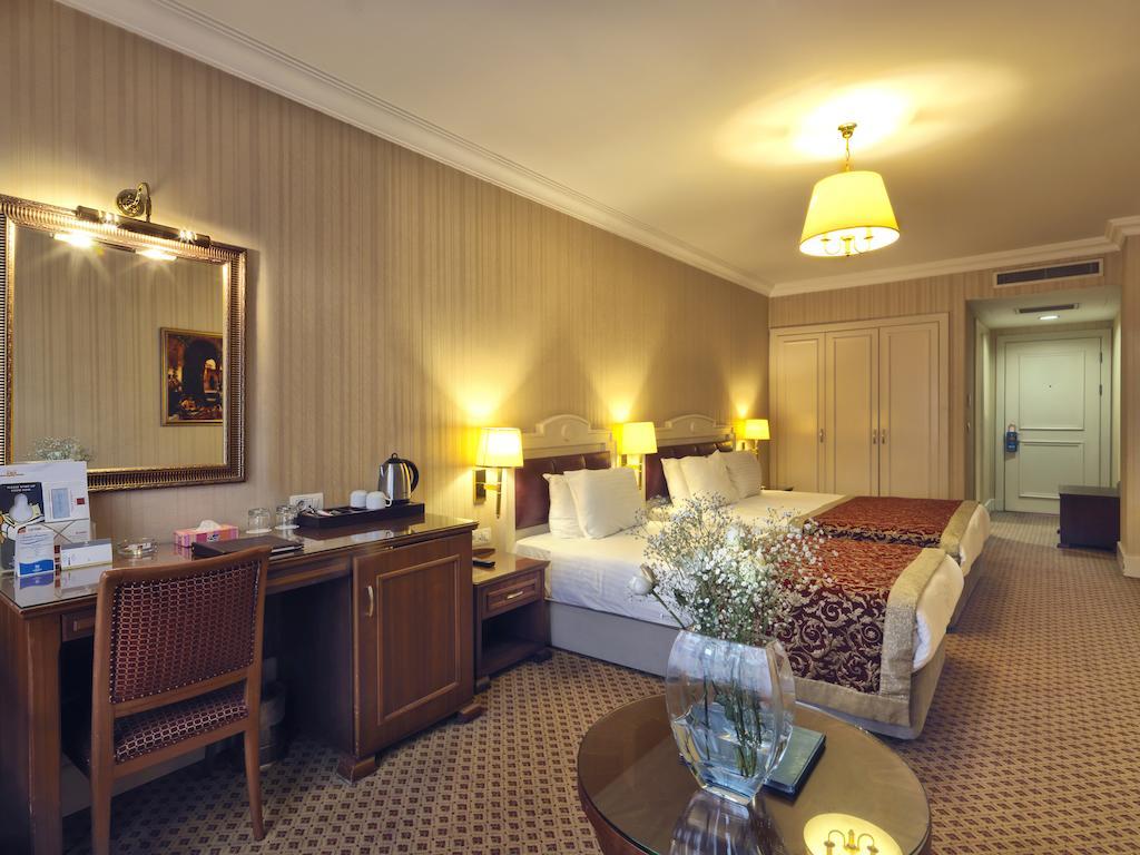 Taksim Metropark Hotel Istanbul Bagian luar foto